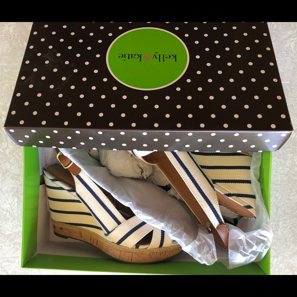 Kelly & Kate Celeste Wedge